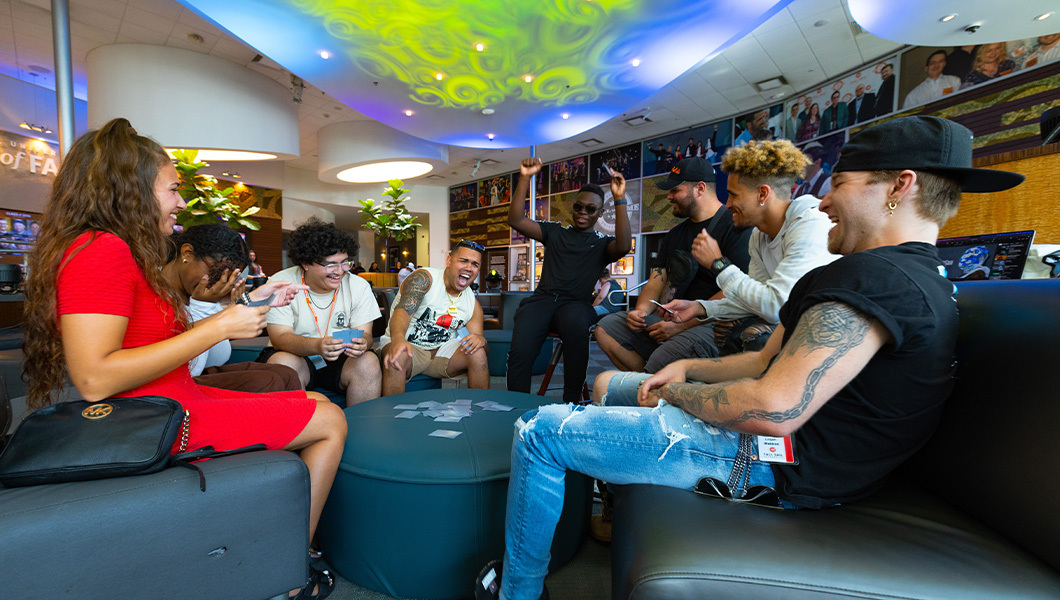 campus-spotlight-hall-of-fame-showcase-building-3-lobby-the-hub