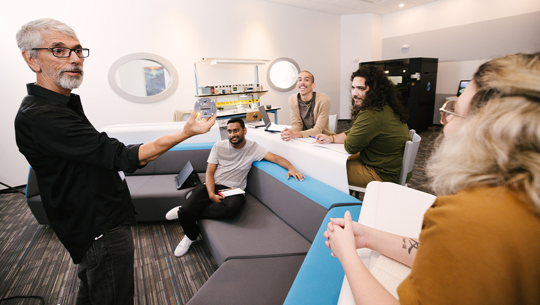 Campus Spotlight: Healthcare Technology Lab Powered by AdventHealth ...